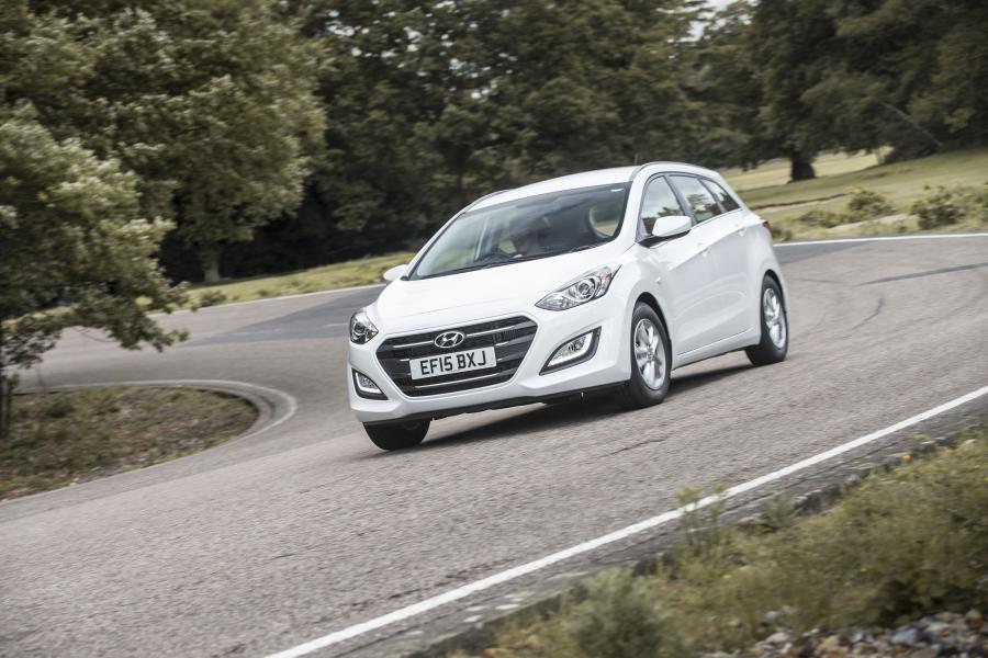  Hyundai i30 Tourer 2015 года  (UK) (фото 16 из 20)